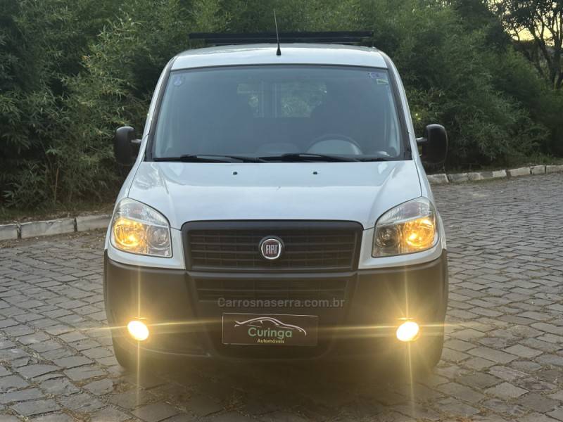FIAT - DOBLÓ - 2011/2011 - Branca - R$ 39.900,00