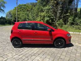 VOLKSWAGEN - FOX - 2013/2013 - Vermelha - R$ 43.900,00