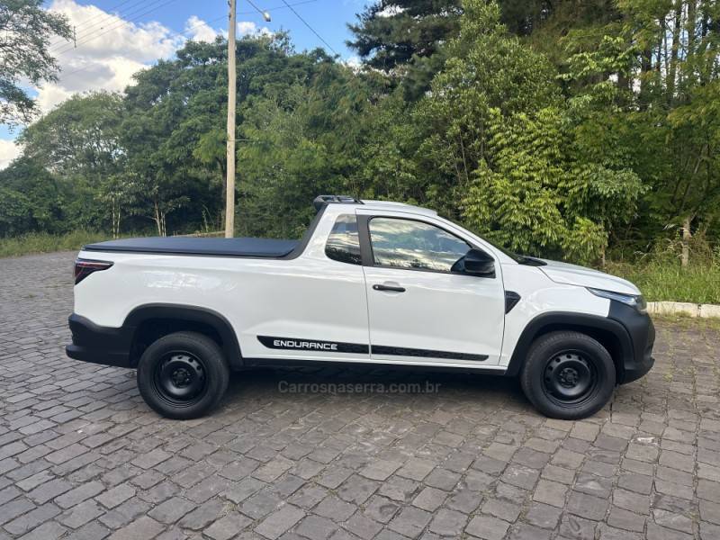 FIAT - STRADA - 2022/2022 - Branca - R$ 71.900,00