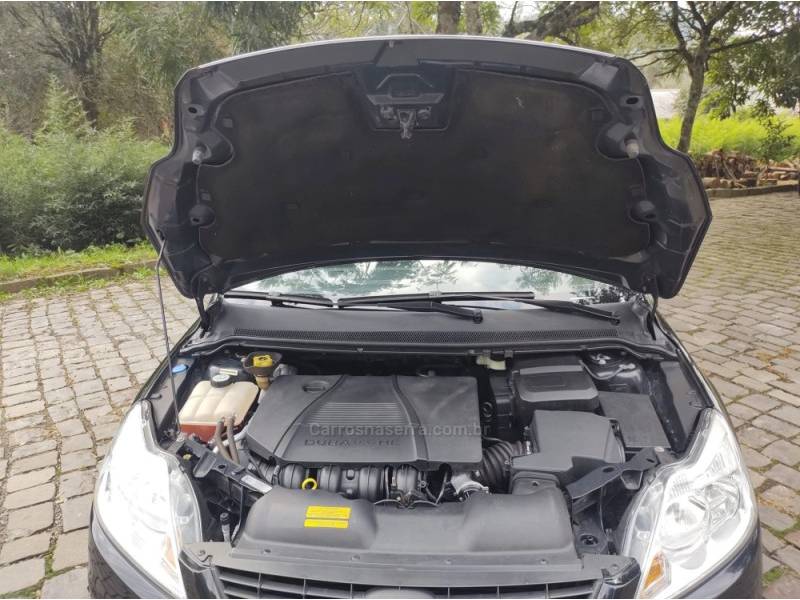 FORD - FOCUS - 2013/2013 - Preta - R$ 43.900,00