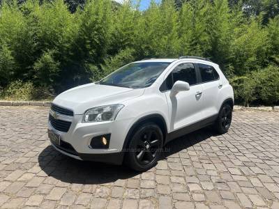 CHEVROLET - TRACKER - 2015/2015 - Branca - R$ 70.900,00