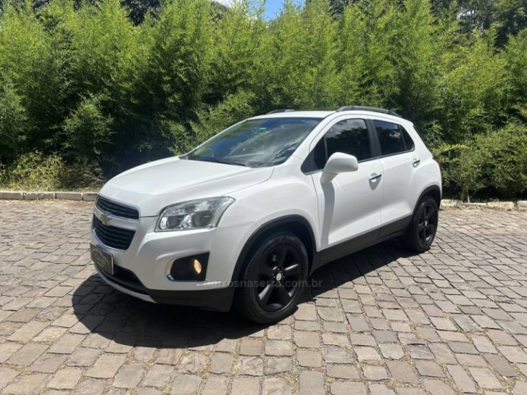 CHEVROLET - TRACKER - 2015/2015 - Branca - R$ 70.900,00
