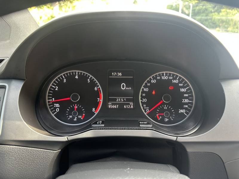 VOLKSWAGEN - FOX - 2019/2019 - Branca - R$ 63.900,00