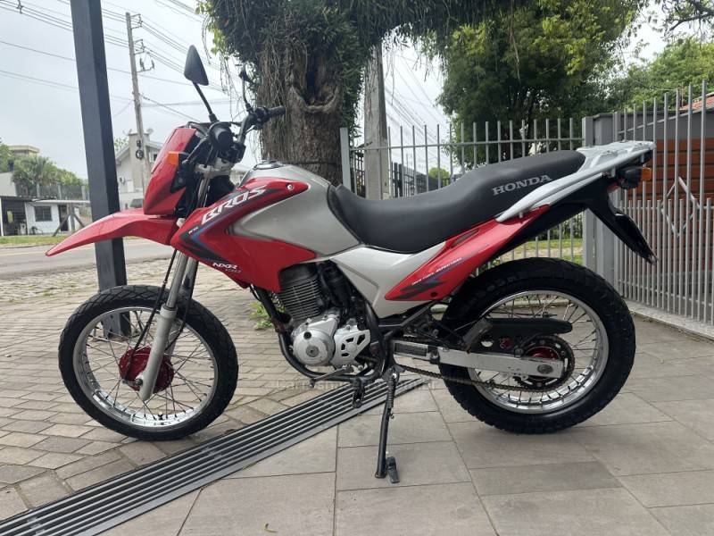 HONDA - NXR 150 - 2010/2010 - Vermelha - R$ 11.500,00