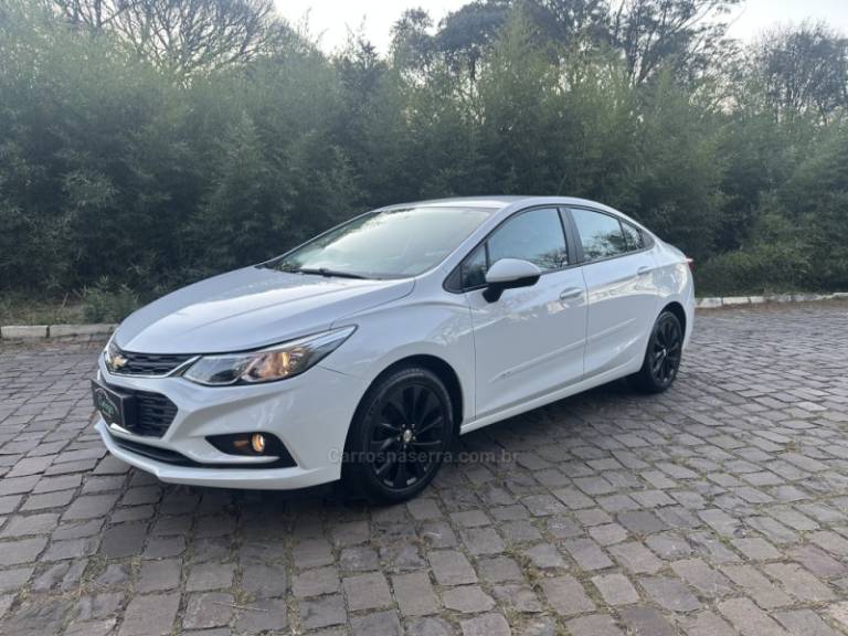 CHEVROLET - CRUZE - 2017/2017 - Branca - R$ 80.900,00