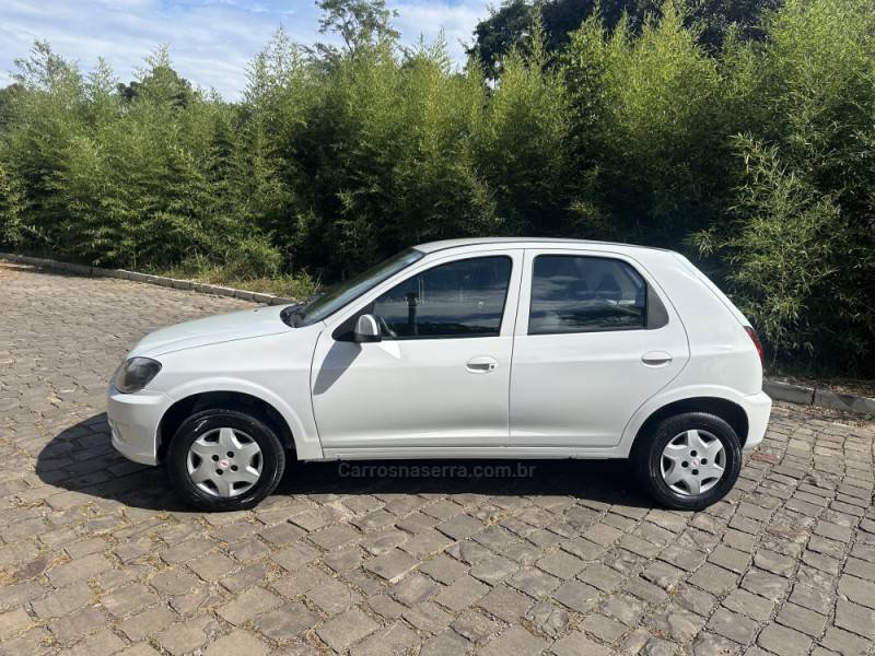 CHEVROLET - CELTA - 2012/2012 - Branca - R$ 29.900,00