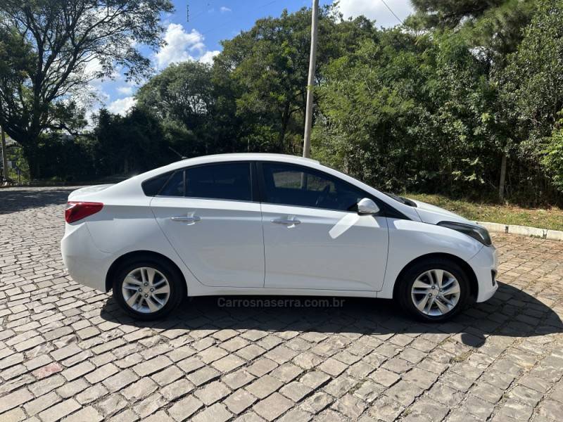HYUNDAI - HB20S - 2014/2014 - Branca - R$ 56.900,00