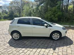 FIAT - PUNTO - 2017/2017 - Branca - R$ 49.900,00