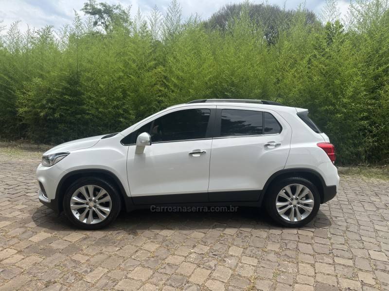CHEVROLET - TRACKER - 2018/2018 - Branca - R$ 89.900,00