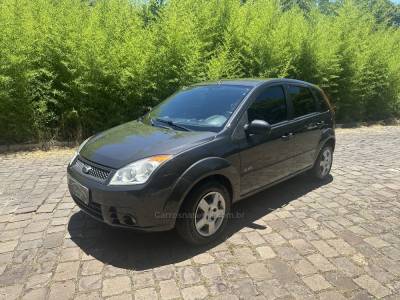 FORD - FIESTA - 2009/2010 - Cinza - R$ 29.900,00
