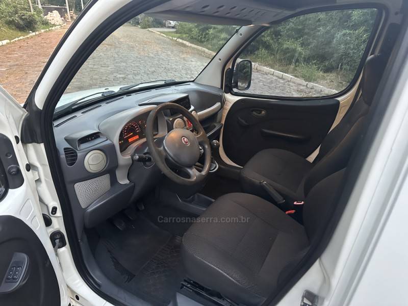 FIAT - DOBLÓ - 2011/2011 - Branca - R$ 39.900,00