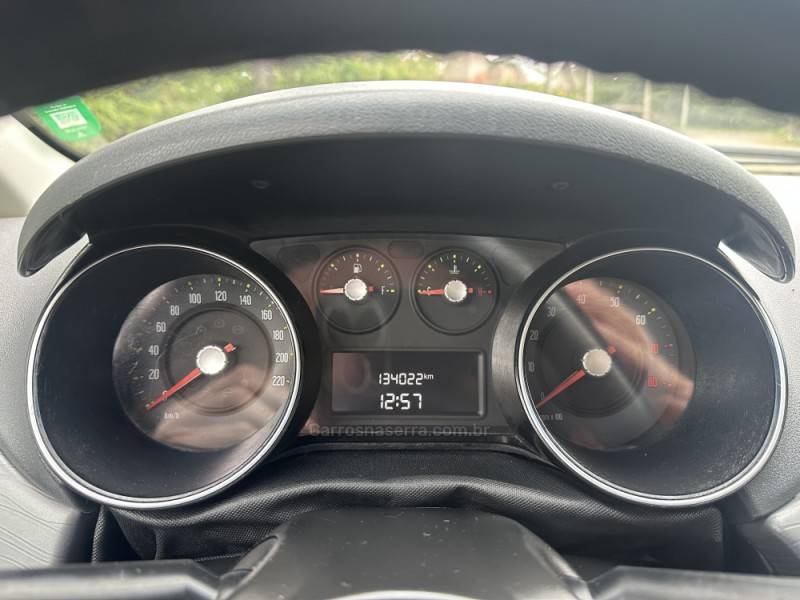 FIAT - PUNTO - 2013/2013 - Branca - R$ 41.900,00