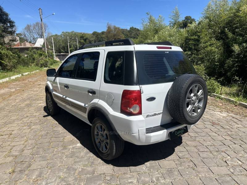 FORD - ECOSPORT - 2010/2011 - Branca - R$ 40.900,00