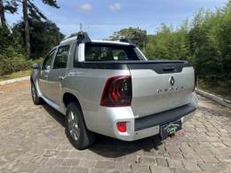 RENAULT - DUSTER OROCH - 2016/2017 - Prata - R$ 74.900,00
