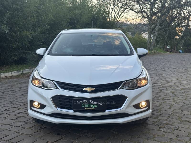 CHEVROLET - CRUZE - 2017/2017 - Branca - R$ 80.900,00