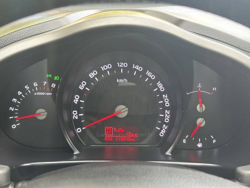 KIA MOTORS - SPORTAGE - 2015/2015 - Branca - R$ 89.900,00