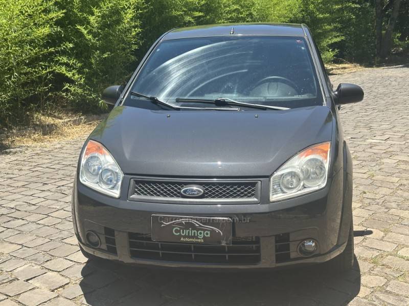 FORD - FIESTA - 2009/2010 - Cinza - R$ 29.900,00
