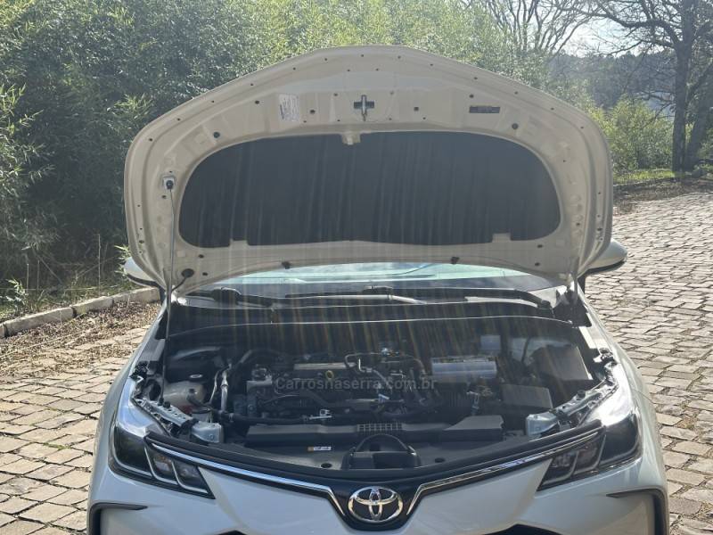 TOYOTA - COROLLA - 2020/2020 - Branca - R$ 119.900,00