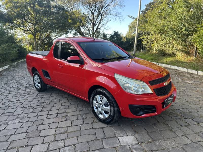 CHEVROLET - MONTANA - 2017/2017 - Vermelha - R$ 48.900,00