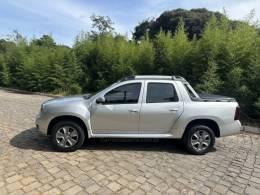 RENAULT - DUSTER OROCH - 2016/2017 - Prata - R$ 74.900,00
