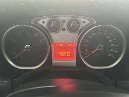 FORD - FOCUS - 2013/2013 - Preta - R$ 43.900,00