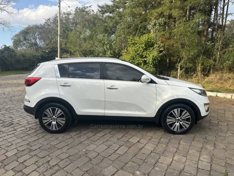 KIA MOTORS - SPORTAGE - 2015/2015 - Branca - R$ 89.900,00
