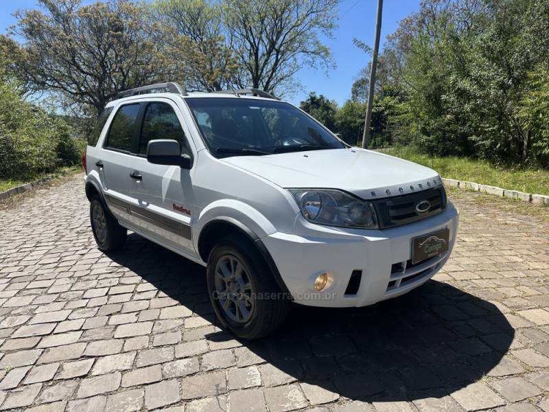 FORD - ECOSPORT - 2010/2011 - Branca - R$ 40.900,00