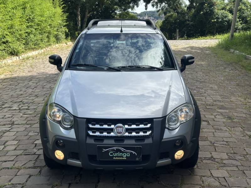 FIAT - STRADA - 2010/2010 - Prata - R$ 49.900,00