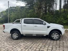 FORD - RANGER - 2015/2016 - Branca - R$ 96.900,00
