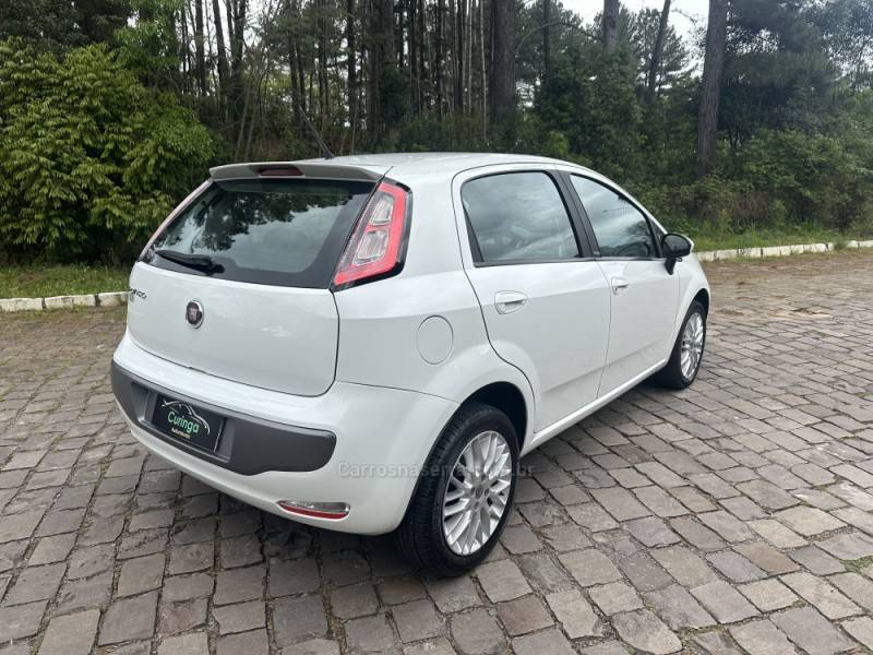 FIAT - PUNTO - 2013/2013 - Branca - R$ 41.900,00