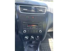 VOLKSWAGEN - FOX - 2013/2013 - Vermelha - R$ 43.900,00